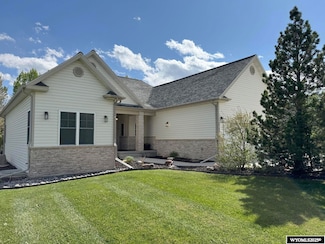 3749 Village Dr, Riverton, WY 82501