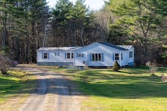 212 Beech Hill Rd, Pittston, ME 04345