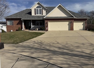 2739 Geneva Lake Dr, Belleville, IL 62221