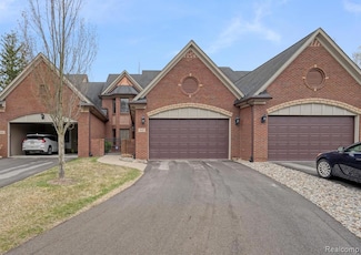 3667 Bay Harbor Dr Unit 68, Brighton, MI 48114