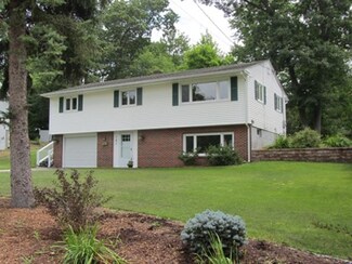 151 Bellevue St, Manchester, NH 03103