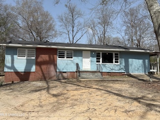 312 E Leavell Woods Dr, Jackson, MS 39212