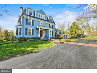 143 Exeter Rd, Devon, PA 19333