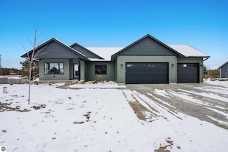 4054 Center Farm Ln, Traverse City, MI 49685