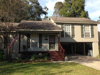 16413 Woodlawn Acres Ave, Baton Rouge, LA 70817
