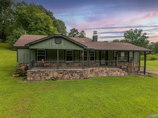 7780 Gallant Rd, Gallant, AL 35972