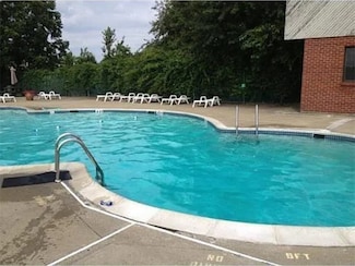 300 Governors Dr Unit 9, Winthrop, MA 02152