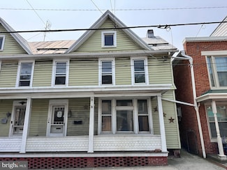18 E Main St, Newville, PA 17241