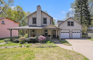 251 North St, Saugatuck, MI 49453