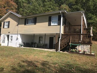 7384 Sewell Creek Rd, Meadow Bridge, WV 25976