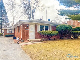 4605 Imperial Dr, Toledo, OH 43623