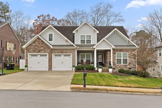 6559 Satjanon Dr, Ooltewah, TN 37363