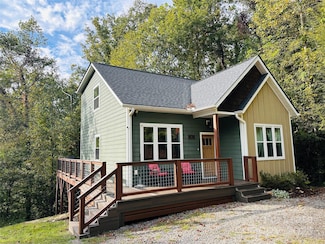 14 Constitution Ct, Asheville, NC 28805