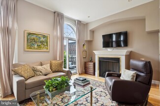 732 S 15th St, Philadelphia, PA 19146