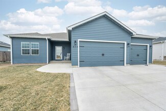 613 Covey Ct, Salina, KS 67401