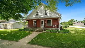 900 S 3rd St, Oregon, IL 61061