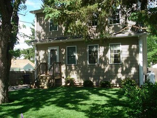 24 Plante Ct, West Warwick, RI 02893