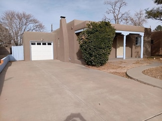 2719 Santa Cruz Ave SE, Albuquerque, NM 87106