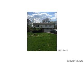 73 6th St E, Oneida, NY 13421