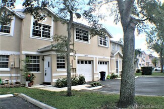 5040 SW 121st Ave, Cooper City, FL 33330