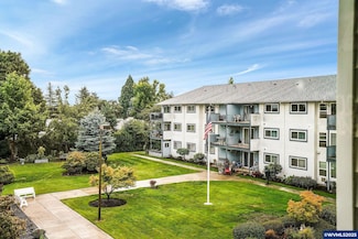 950 Evergreen Rd Unit 309 Rd, Woodburn, OR 97071