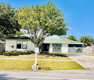 120 La Mancha Ave, Royal Palm Beach, FL 33411