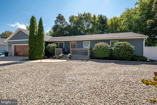 419 Chestnut Dr, Lanoka Harbor, NJ 08734