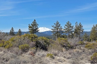 19005 Timber Ridge Ct, Bend, OR 97703