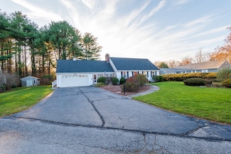 2 Blaney Cir, Seekonk, MA 02771
