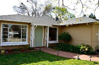 3080 South Ct, Palo Alto, CA 94306