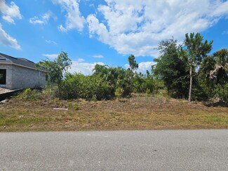 15723 Stuart Cir, Port Charlotte, FL 33981