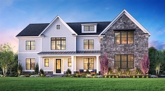 22 Sienna Ct, Dix Hills, NY 11746