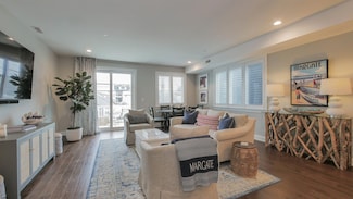 9 S Granville Ave, Margate City, NJ 08402