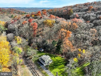 20 E Railroad St, Tremont, PA 17981