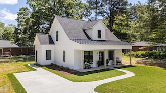 412 N Green St, Selma, NC 27576