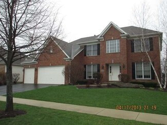 850 Legacy Dr, South Elgin, IL 60177