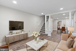 310 York St, Burlington, NJ 08016