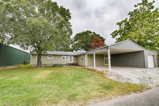 448597 E 979 Dr, Vian, OK 74962