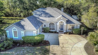 221 Cacique Dr, Saint Augustine, FL 32086