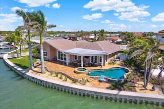 11689 Grove St, Seminole, FL 33772