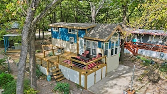 402 N Shady Ln, Gordonville, TX 76245