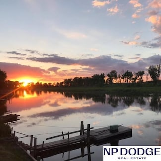 4863 Lake Shore Dr, Tekamah, NE 68061
