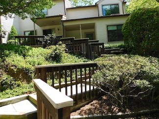 42 Touchstone Way Unit 42B, Millwood, NY 10546