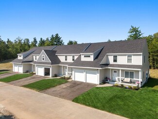 65 Driftwood Cir Unit 25, Sandown, NH 03873