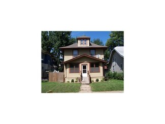 1810 Park Ave SE, Cedar Rapids, IA 52403
