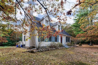 197 Old Coach Rd, Charlestown, RI 02813