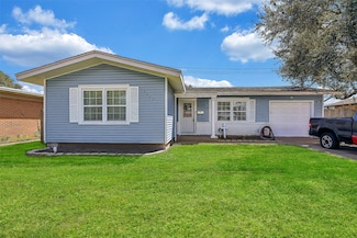 6605 Fairway Dr, Galveston, TX 77551