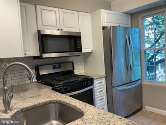 1803 Society Place Unit 22B1, Newtown, PA 18940