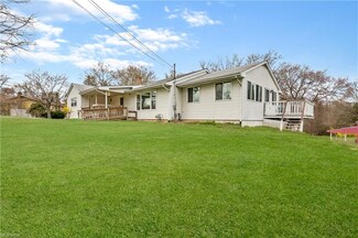 1521 Turkeyfoot Lake Rd, Barberton, OH 44203