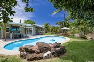 757 Akumu St, Kailua, HI 96734